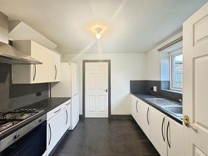 Photo 17- click for photo gallery